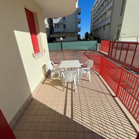 Residence Al Mare - Agenzia Cocal Caorle Eksteriør billede