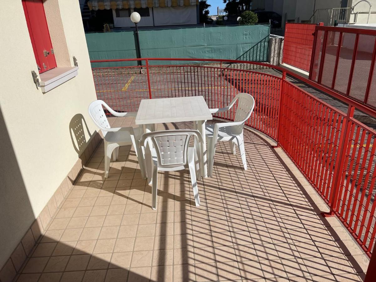 Residence Al Mare - Agenzia Cocal Caorle Eksteriør billede
